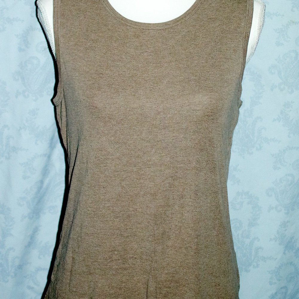 Multi-gradient Tank Top